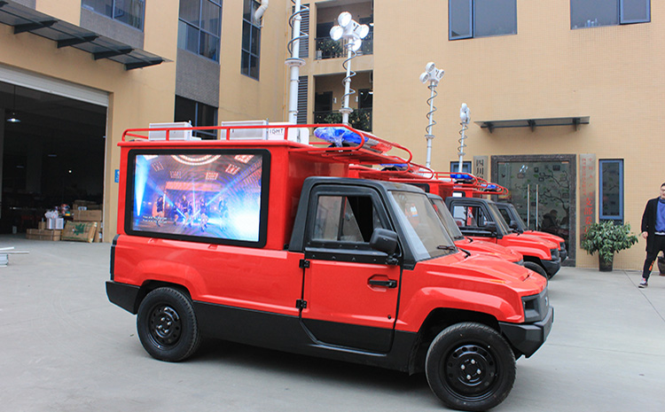 電動(dòng)消防摩托車(chē).JPG